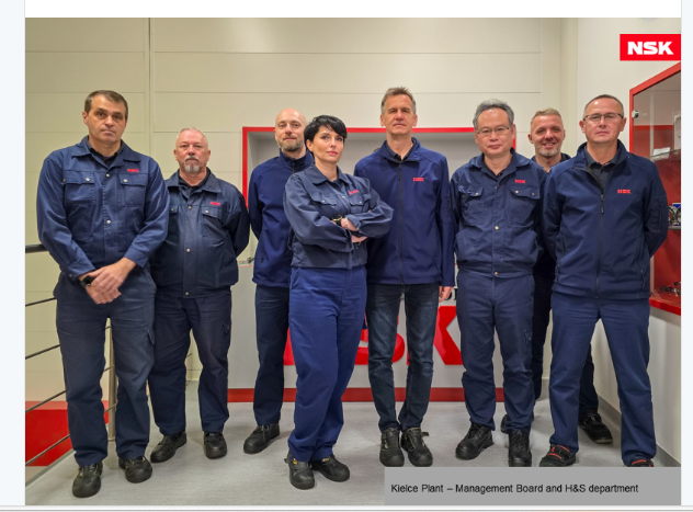 Photo of team winning safety award.