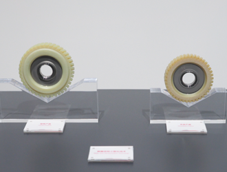 Technologies for compact resin gear